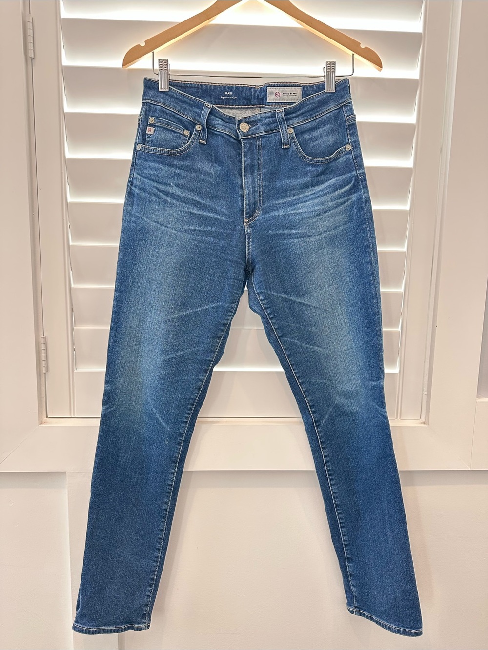 AG Mari High-Rise Straight Jeans Size 29R